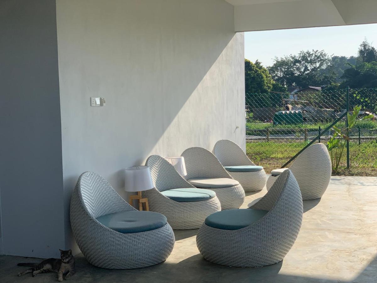 Hostel The Sassy House Pantai Cenang  Exterior foto